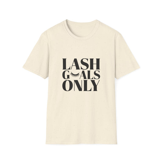Stunning Lash Queen T-Shirt | Iridescent Eyelash Design Tee for Beauty Enthusiasts & Lash Techs