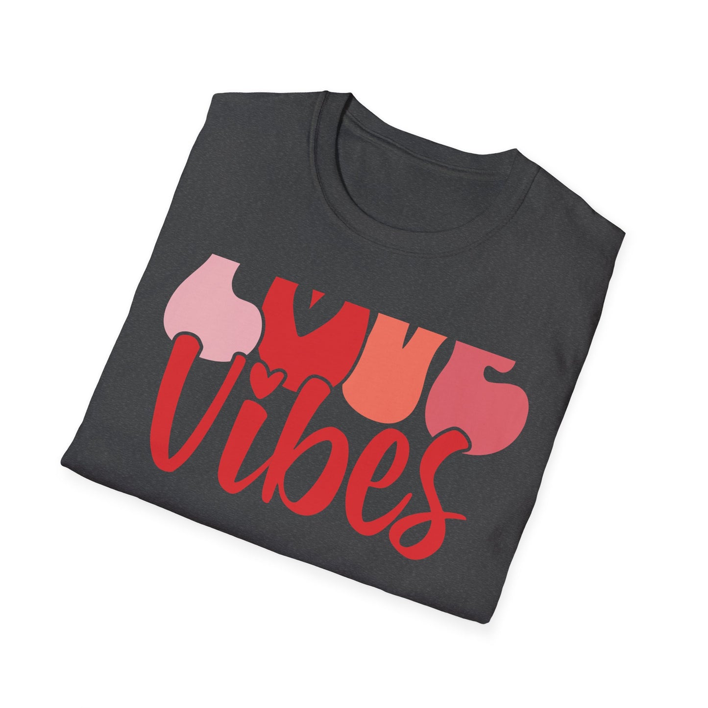 Groovy LOVE Vibes T-Shirt for Women | Trendy Retro Heart Tee | Spread Positivity & Style | Perfect Valentine's Day Gift