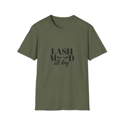 Chic Lash Addict T-Shirt - Trendy Eyelash Lover & Makeup Artist Tee | Glam Beauty Fashion Gift for Her