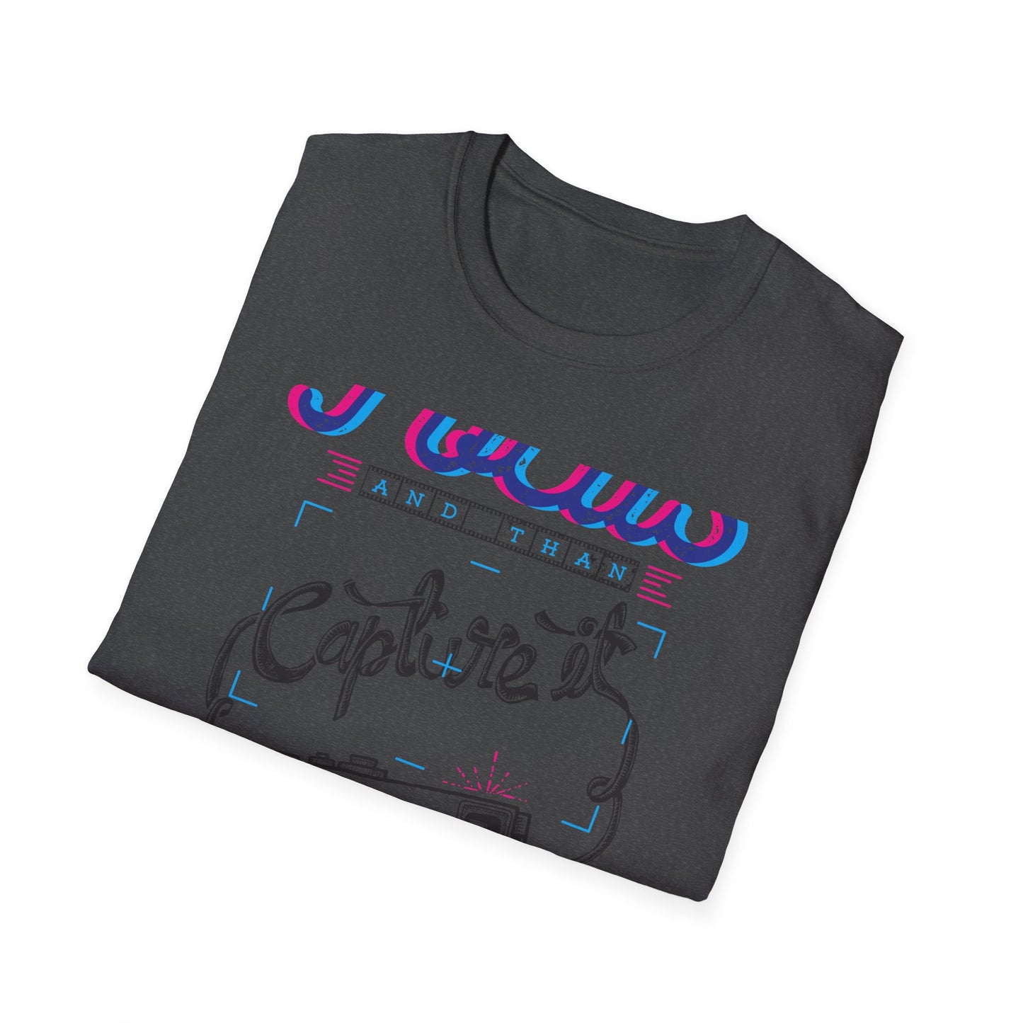 Focus & Capture It Vintage Camera T-Shirt | Retro Photography Enthusiast Tee | Unique Photographer Gift
