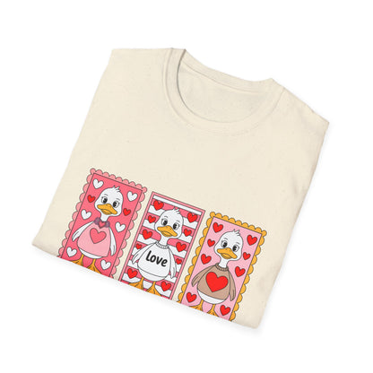 Charming Love Duck & Hearts T-Shirt | Adorable Valentine's Day Tee for Kids & Animal Lovers - Cute & Unique!