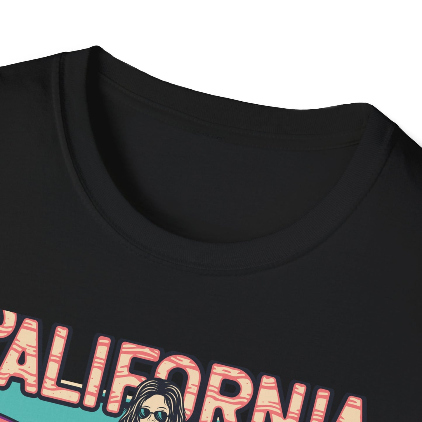 California Surfing Paradise T-Shirt | Retro San Diego Beach Babe Tee - Iconic Summer Waves & Vacation Apparel