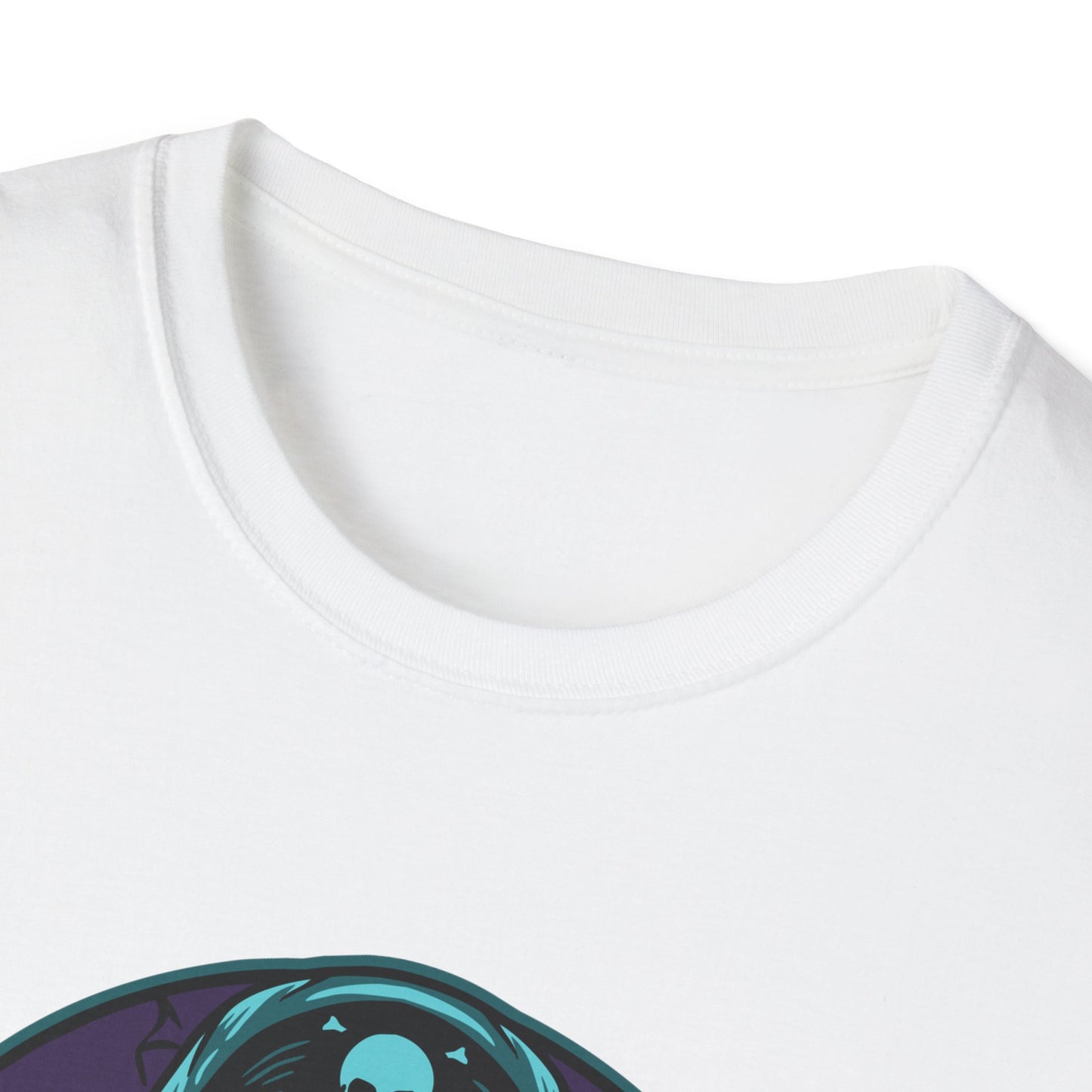 Epic Pirate Skull T-Shirt | Bold Tricorn Hat & Eye Patch Graphic Tee | Unique Adventure Apparel for Pirate Fans