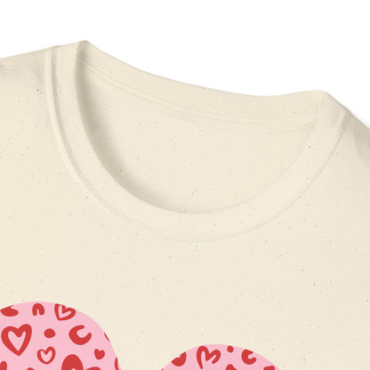 Chic Mom Leopard Heart T-Shirt | Adorable Mama Tee Gift | Perfect Mother's Day & Everyday Love Top