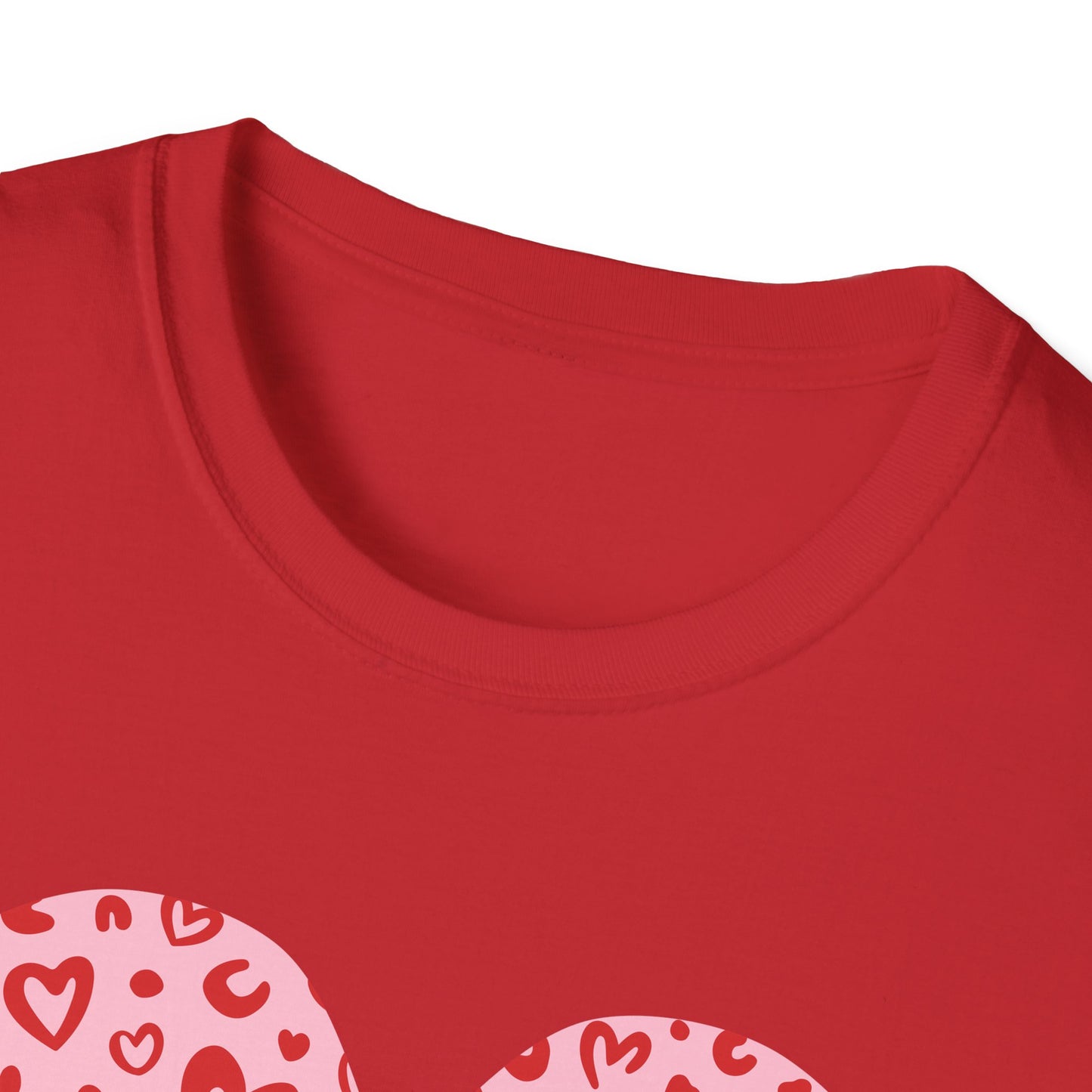 Chic Mom Leopard Heart T-Shirt | Adorable Mama Tee Gift | Perfect Mother's Day & Everyday Love Top