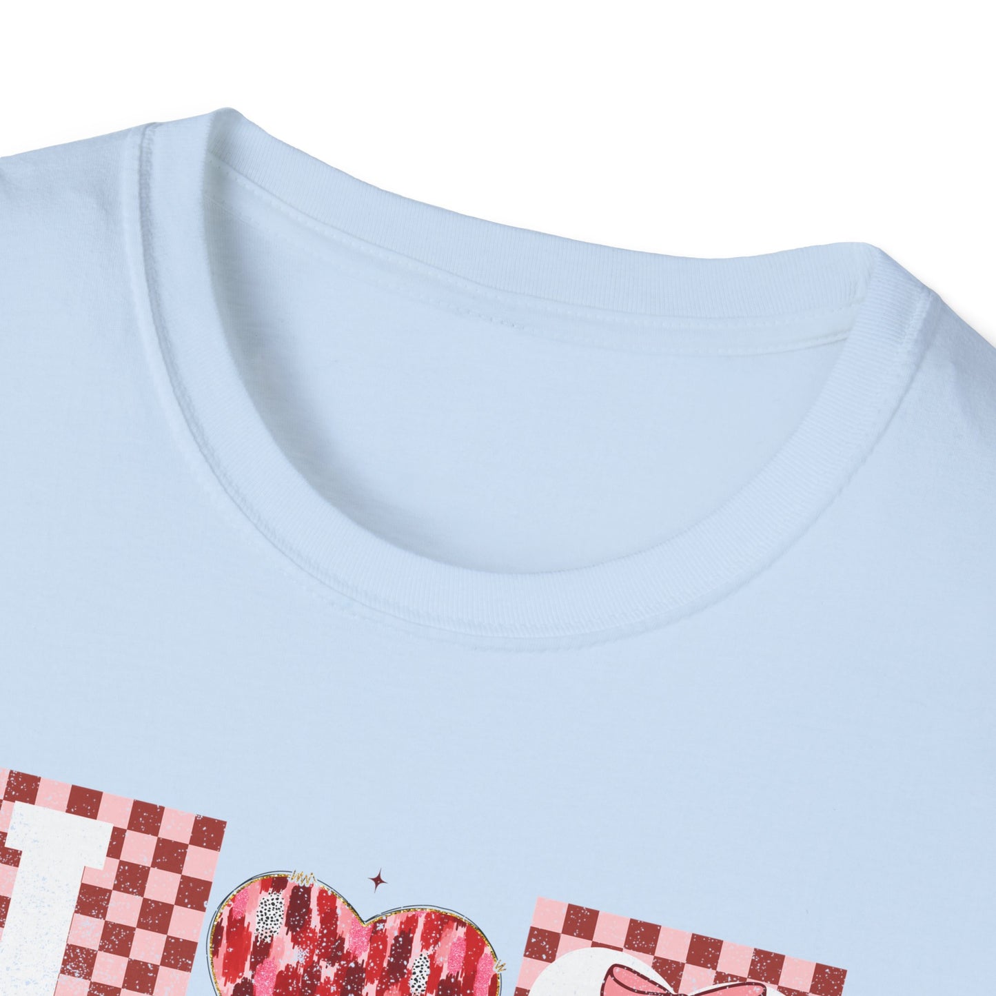 Chic "I Love You" Heart & Bow T-Shirt - Unique Distressed Checkered Design for Valentine's Day & Romantic Gifts for Her