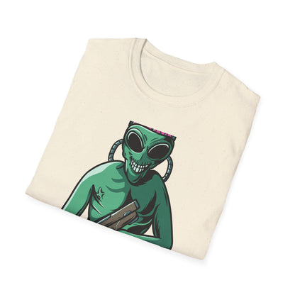 Unleash Chaos! Epic Alien Attack T-Shirt - Exposed Brain & Shotgun Sci-Fi Graphic Tee for Edgy Fans & Gamers. Bold & Unique!