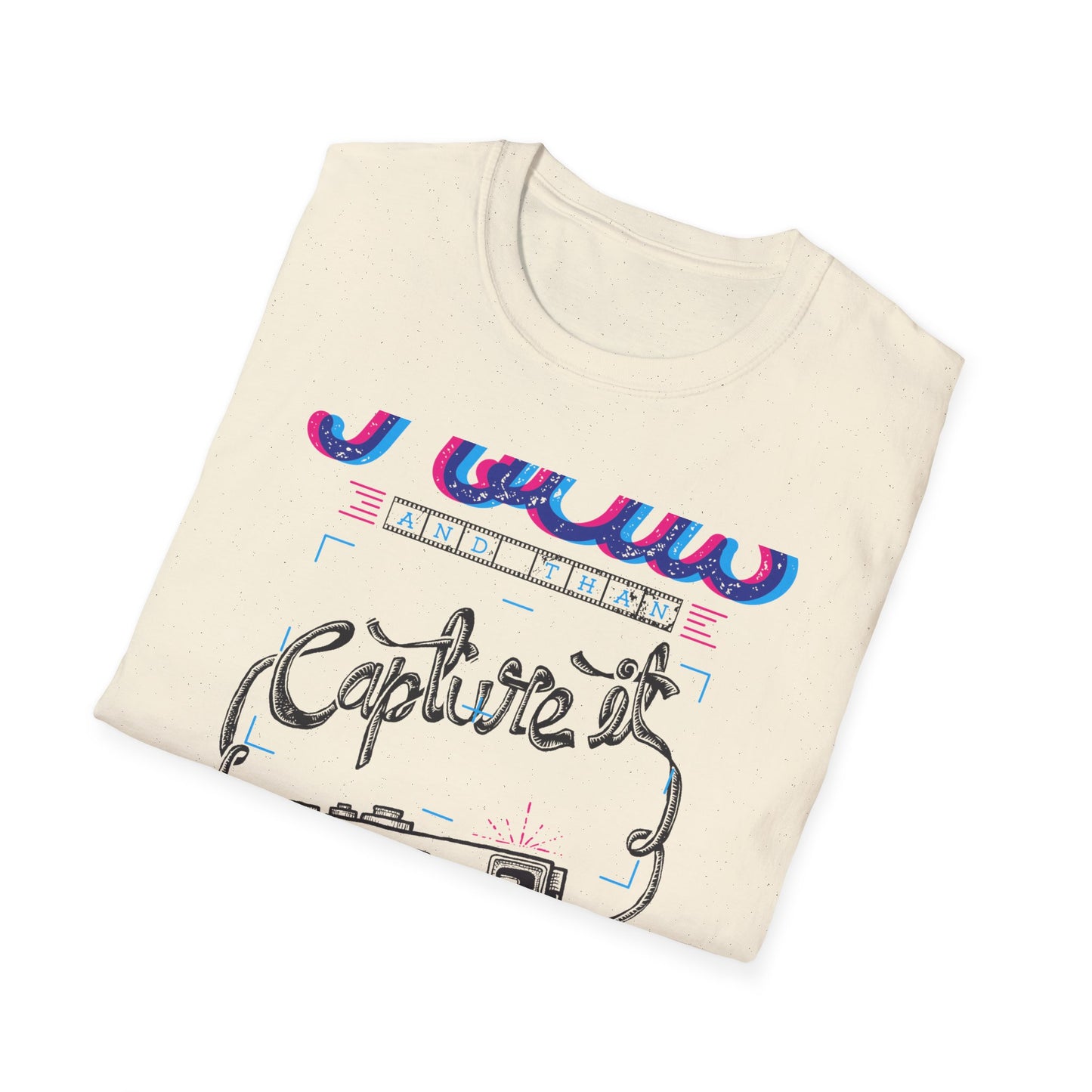 Focus & Capture It Vintage Camera T-Shirt | Retro Photography Enthusiast Tee | Unique Photographer Gift