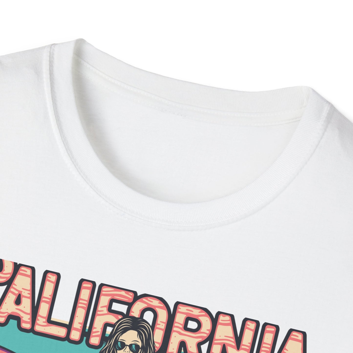 California Surfing Paradise T-Shirt | Retro San Diego Beach Babe Tee - Iconic Summer Waves & Vacation Apparel