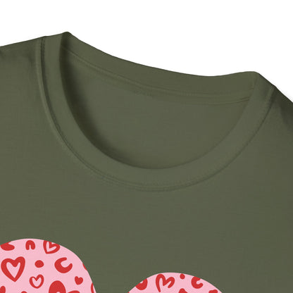 Chic Mom Leopard Heart T-Shirt | Adorable Mama Tee Gift | Perfect Mother's Day & Everyday Love Top