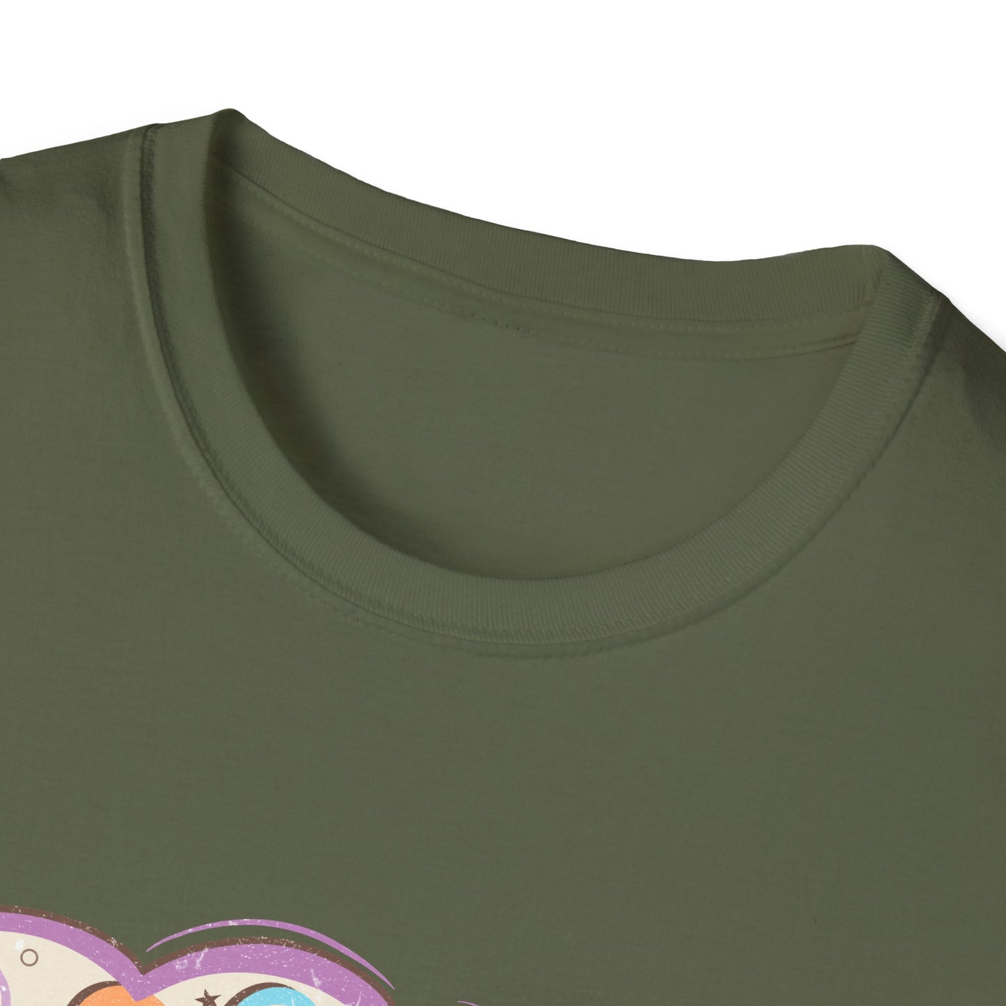 Sweet Retro Vintage 'Be My Valentine' Candy Heart Box T-Shirt | Adorable Valentine's Day Gift Tee