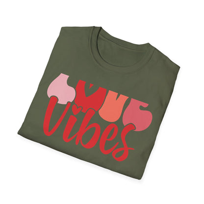 Groovy LOVE Vibes T-Shirt for Women | Trendy Retro Heart Tee | Spread Positivity & Style | Perfect Valentine's Day Gift