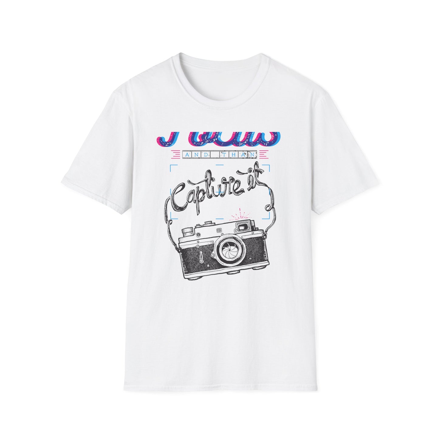 Focus & Capture It Vintage Camera T-Shirt | Retro Photography Enthusiast Tee | Unique Photographer Gift