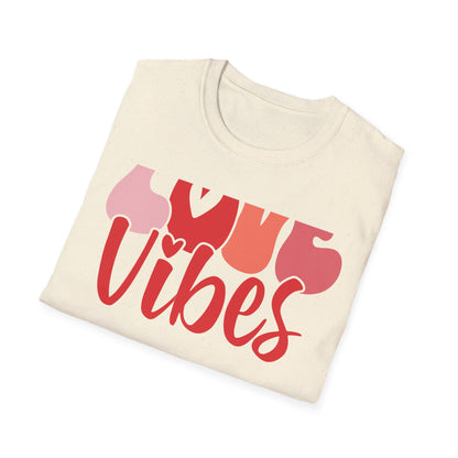 Groovy LOVE Vibes T-Shirt for Women | Trendy Retro Heart Tee | Spread Positivity & Style | Perfect Valentine's Day Gift