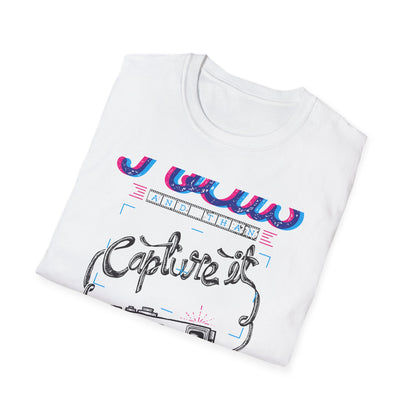 Focus & Capture It Vintage Camera T-Shirt | Retro Photography Enthusiast Tee | Unique Photographer Gift