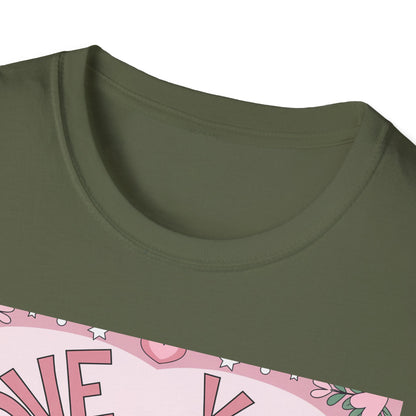 Charming "Love You Forever" Floral T-Shirt - Romantic Daisy & Rose Bouquet Tee for Sweet Hearts & Special Gifts