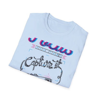 Focus & Capture It Vintage Camera T-Shirt | Retro Photography Enthusiast Tee | Unique Photographer Gift