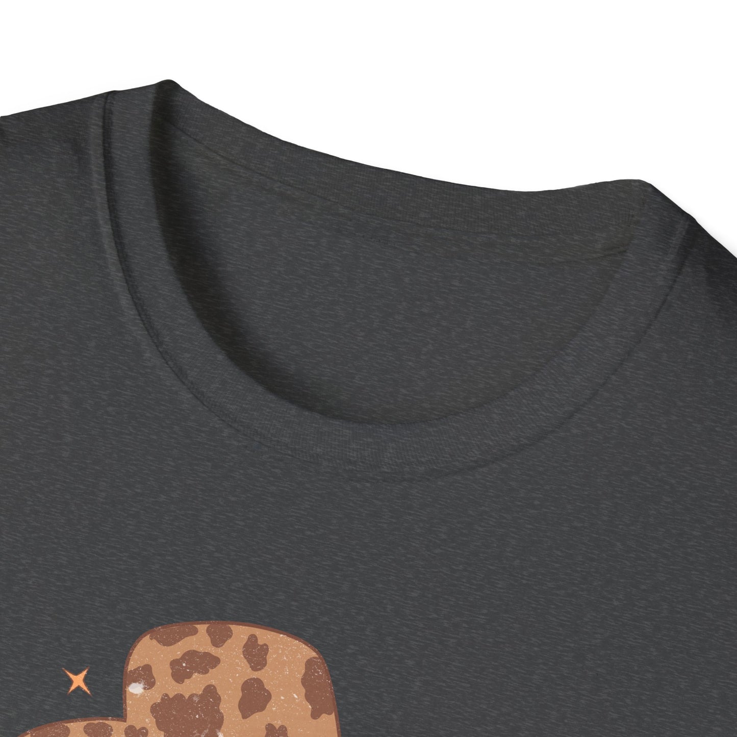 Groovy Cowgirl Heart "Howdy Honey" T-Shirt | Adorable Retro Western Sweetheart Tee for Women, Trendy Country Style