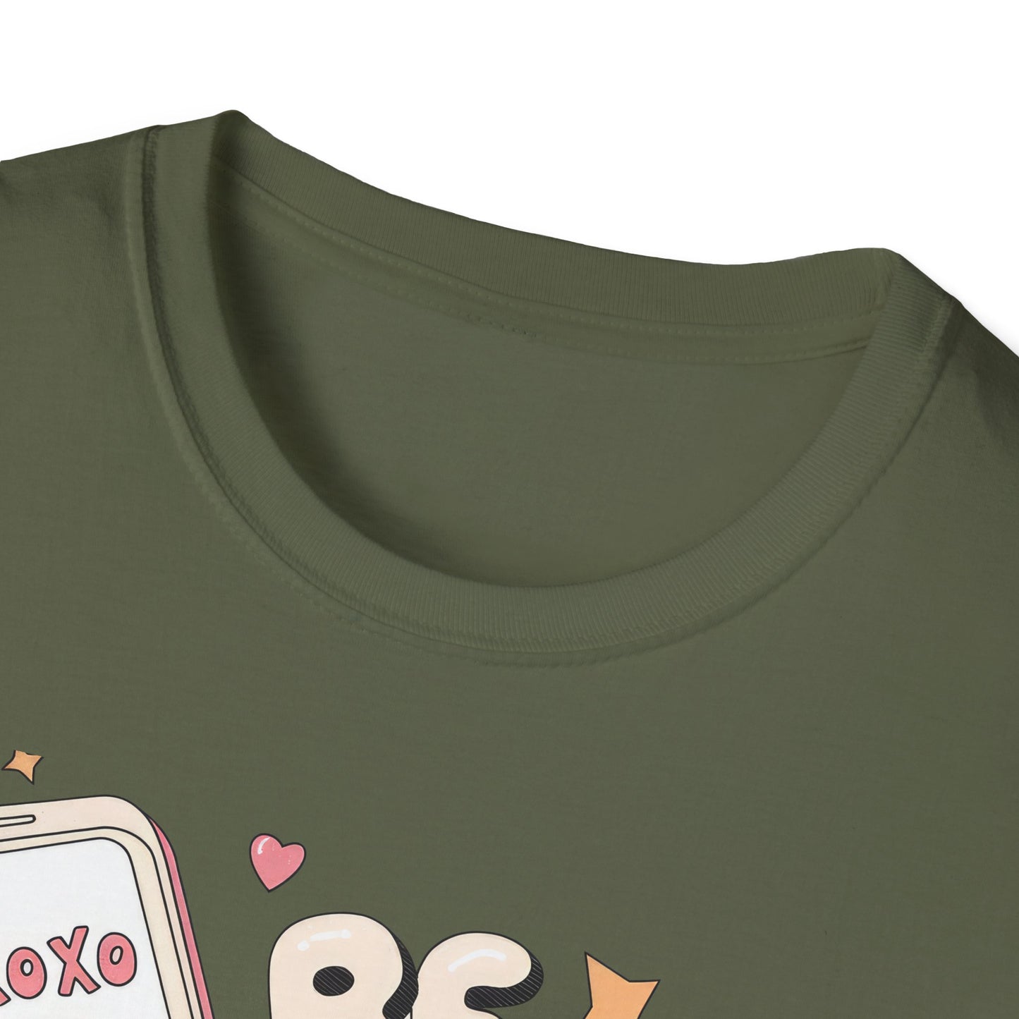 Adorable Y2K "XOXO Be Mine" Flip Phone T-Shirt | Nostalgic Retro Love Tee for Valentine's & Everyday Chic