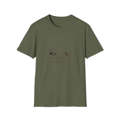 Epic Raccoon 'Snack Mode On' T-Shirt | Funny Animal Foodie Tee | Cozy & Unique Gift Idea for Wildlife Lovers
