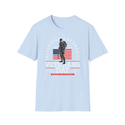 Iconic US Soldier & American Flag T-Shirt | Veterans Day Tribute Tee for Military Heroes & Patriots