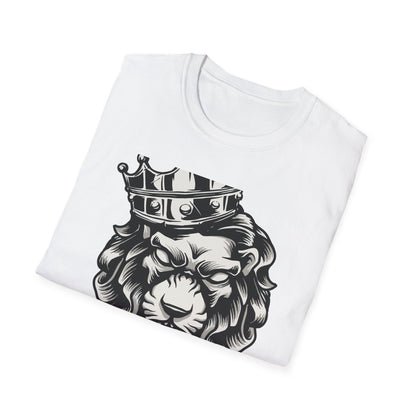 Majestic King Lion Crown T-Shirt - Fierce Regal Graphic Tee for Powerful Style & Dominance