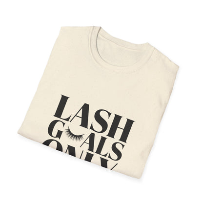 Stunning Lash Queen T-Shirt | Iridescent Eyelash Design Tee for Beauty Enthusiasts & Lash Techs