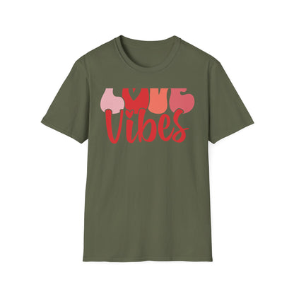 Groovy LOVE Vibes T-Shirt for Women | Trendy Retro Heart Tee | Spread Positivity & Style | Perfect Valentine's Day Gift