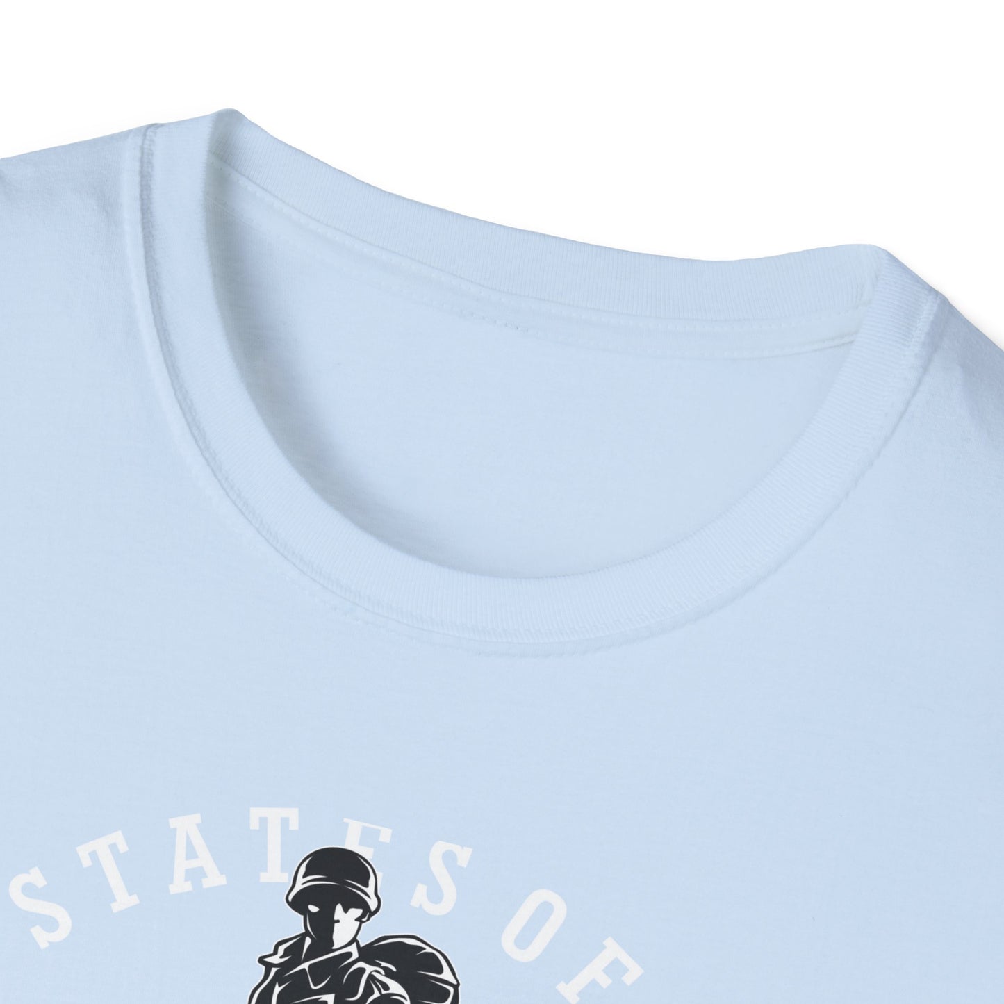Iconic US Soldier & American Flag T-Shirt | Veterans Day Tribute Tee for Military Heroes & Patriots