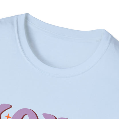 Groovy XOXO Y'all T-Shirt | Retro Valentine's Day Tee | Adorable Southern Love Graphic | Trendy Women's Gift