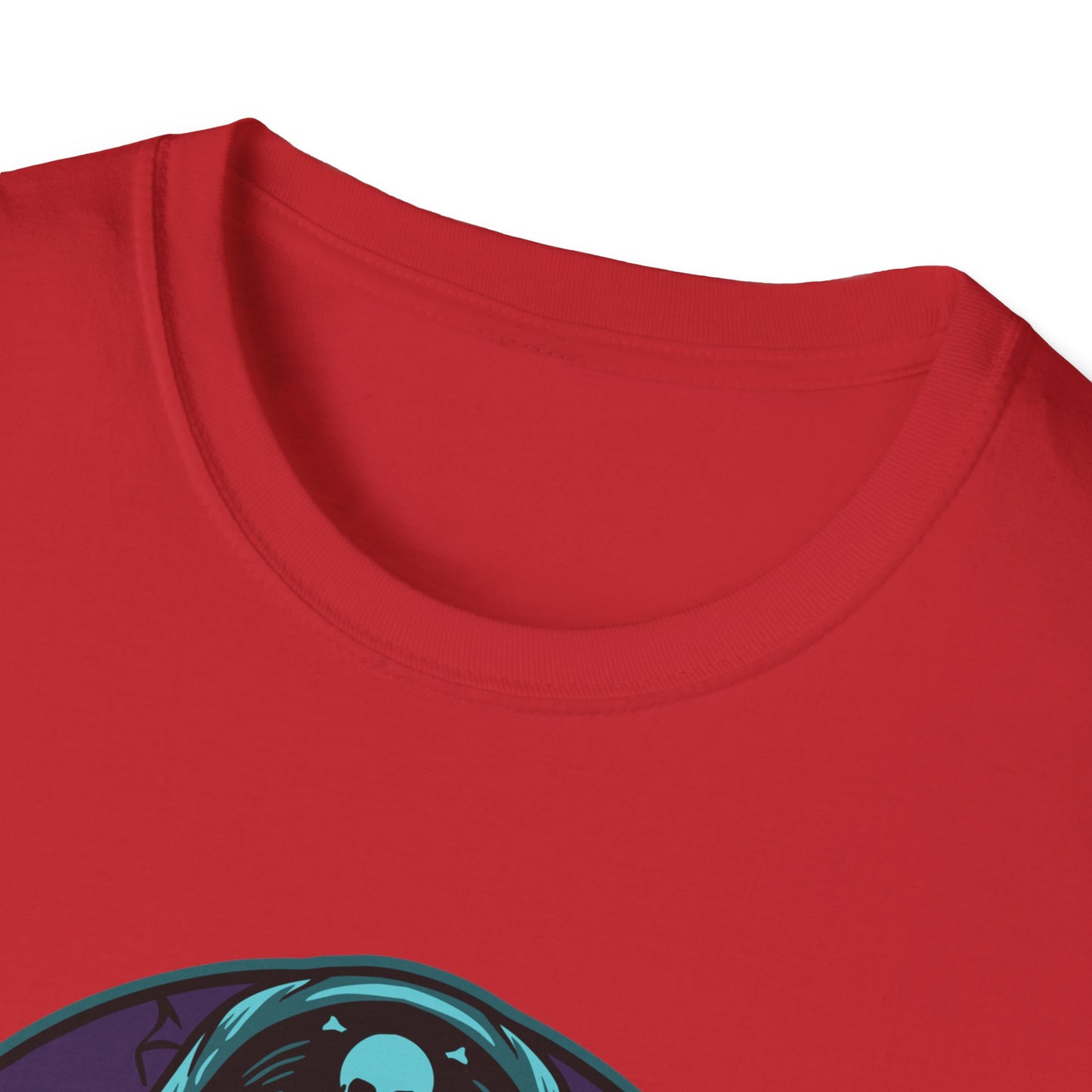 Epic Pirate Skull T-Shirt | Bold Tricorn Hat & Eye Patch Graphic Tee | Unique Adventure Apparel for Pirate Fans
