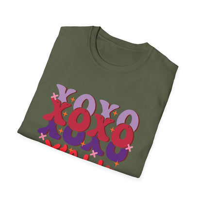 Groovy XOXO Y'all T-Shirt | Retro Valentine's Day Tee | Adorable Southern Love Graphic | Trendy Women's Gift