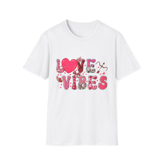 Adorable LOVE VIBES T-Shirt: Trendy Patchwork Hearts, Glitter & Animal Print for Valentine's Day