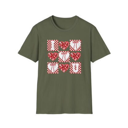Chic "I Love You" Heart & Bow T-Shirt - Unique Distressed Checkered Design for Valentine's Day & Romantic Gifts for Her