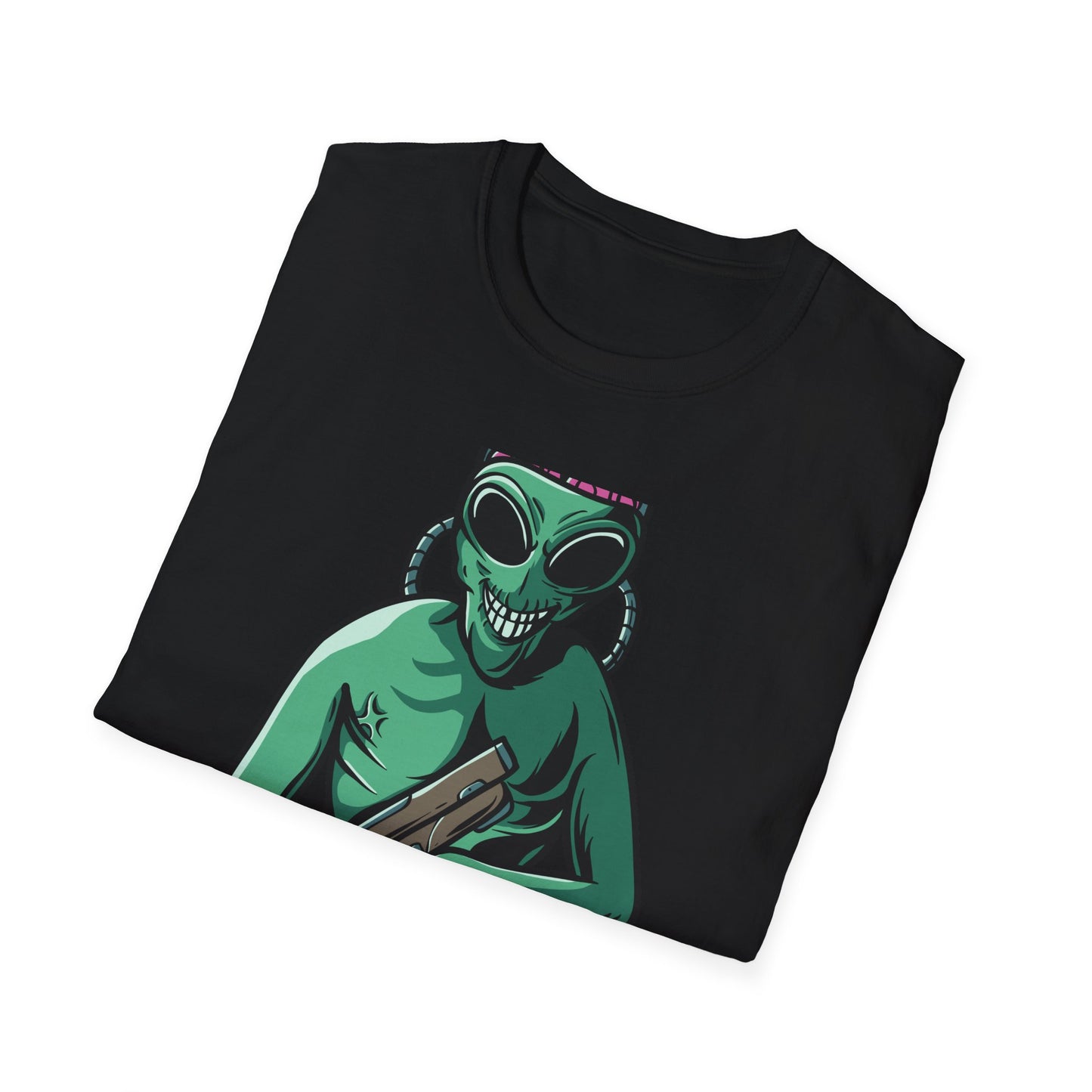 Unleash Chaos! Epic Alien Attack T-Shirt - Exposed Brain & Shotgun Sci-Fi Graphic Tee for Edgy Fans & Gamers. Bold & Unique!