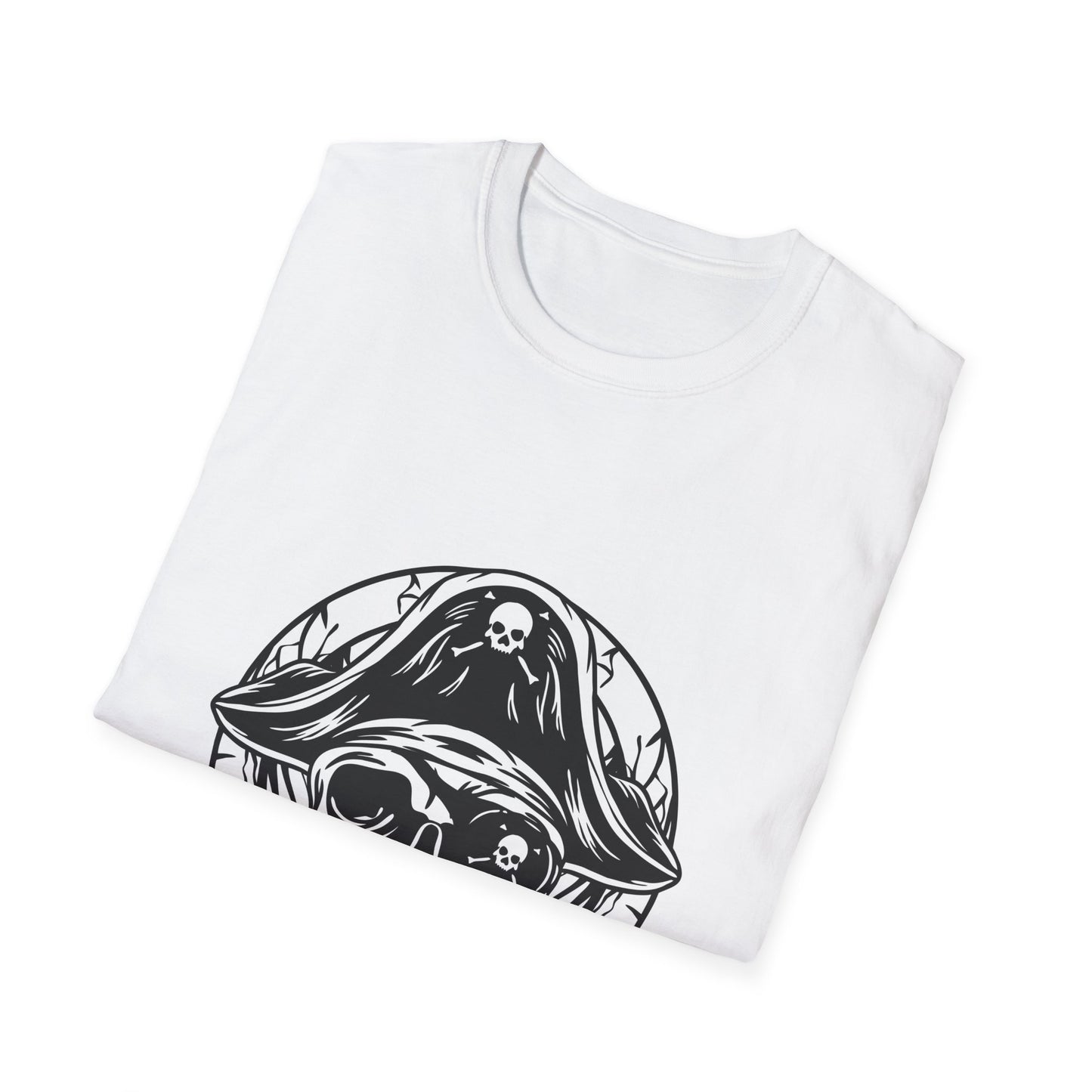 Epic Pirate Skull T-Shirt - Bold Eye Patch & Captain's Hat Design - Unique Skeleton Tee for Adventurers & Halloween