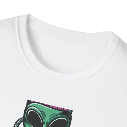 Unleash Chaos! Epic Alien Attack T-Shirt - Exposed Brain & Shotgun Sci-Fi Graphic Tee for Edgy Fans & Gamers. Bold & Unique!