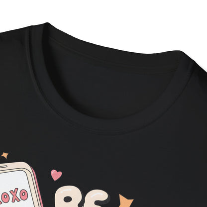 Adorable Y2K "XOXO Be Mine" Flip Phone T-Shirt | Nostalgic Retro Love Tee for Valentine's & Everyday Chic