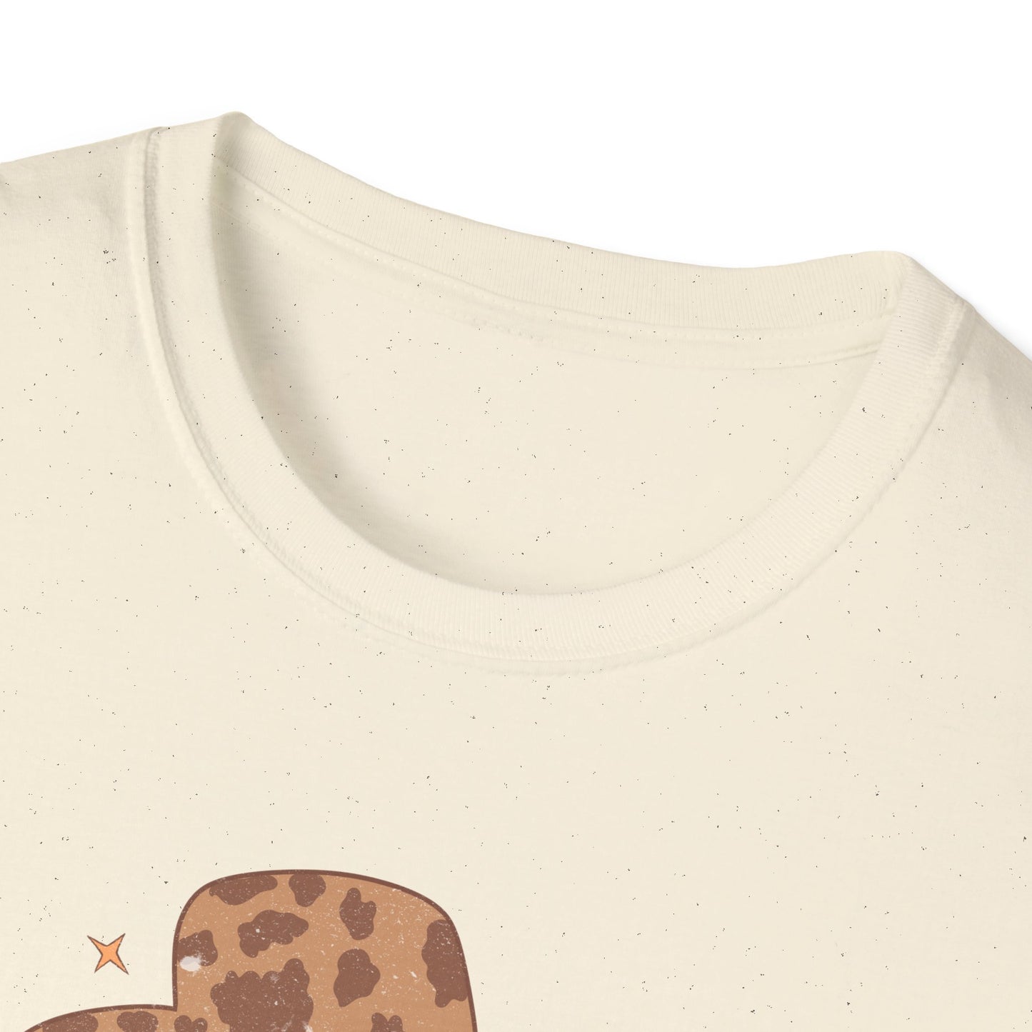 Groovy Cowgirl Heart "Howdy Honey" T-Shirt | Adorable Retro Western Sweetheart Tee for Women, Trendy Country Style