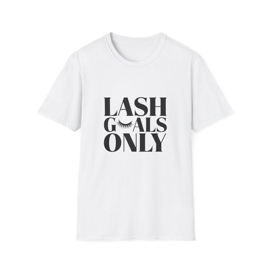 Stunning Lash Queen T-Shirt | Iridescent Eyelash Design Tee for Beauty Enthusiasts & Lash Techs