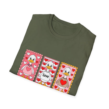 Charming Love Duck & Hearts T-Shirt | Adorable Valentine's Day Tee for Kids & Animal Lovers - Cute & Unique!