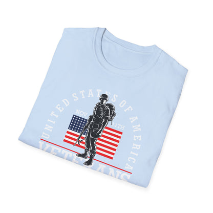 Iconic US Soldier & American Flag T-Shirt | Veterans Day Tribute Tee for Military Heroes & Patriots