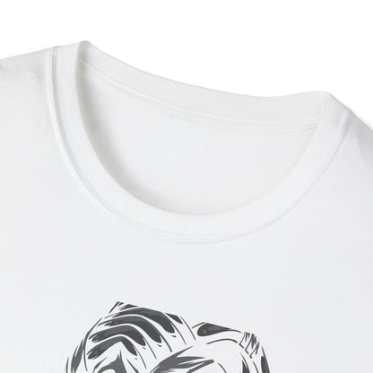 Dynamic Cyberpunk Graffiti T-Shirt - Futuristic Street Art Hero Tee for Gamers & Urban Artists