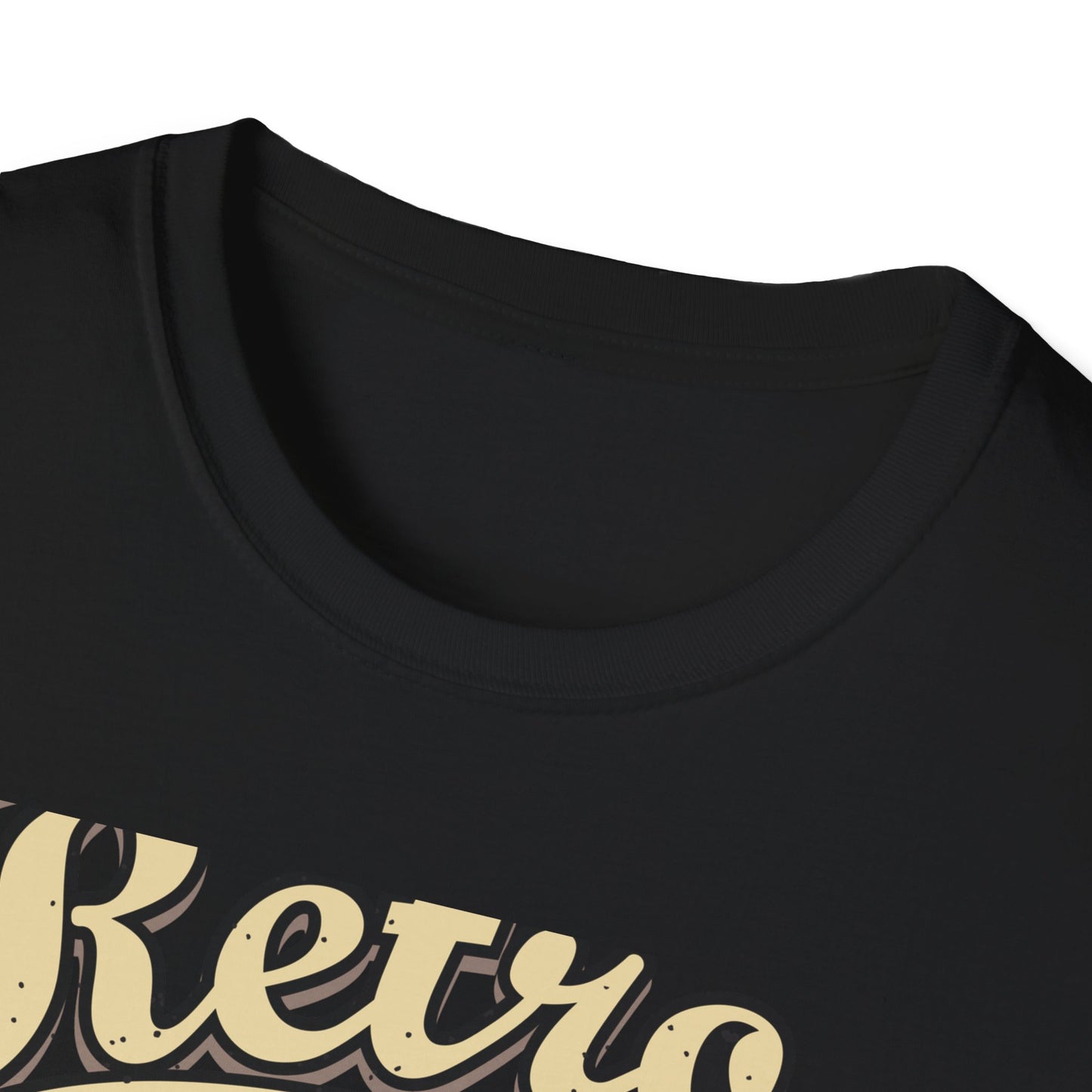 Legendary Retro Old Champion Built 1982 Car T-Shirt for Classic Auto Enthusiasts & Vintage Lovers - Exclusive Gift!