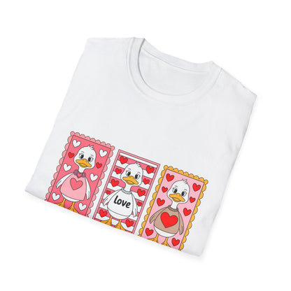Charming Love Duck & Hearts T-Shirt | Adorable Valentine's Day Tee for Kids & Animal Lovers - Cute & Unique!