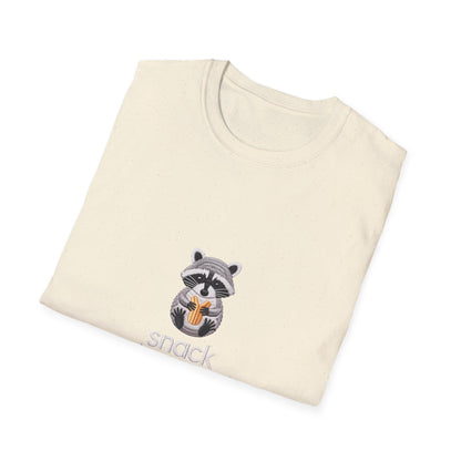 Adorable 'Snack Obsessed' Raccoon T-Shirt - Funny Animal Foodie Tee for Ultimate Comfort & Style!