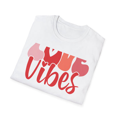 Groovy LOVE Vibes T-Shirt for Women | Trendy Retro Heart Tee | Spread Positivity & Style | Perfect Valentine's Day Gift