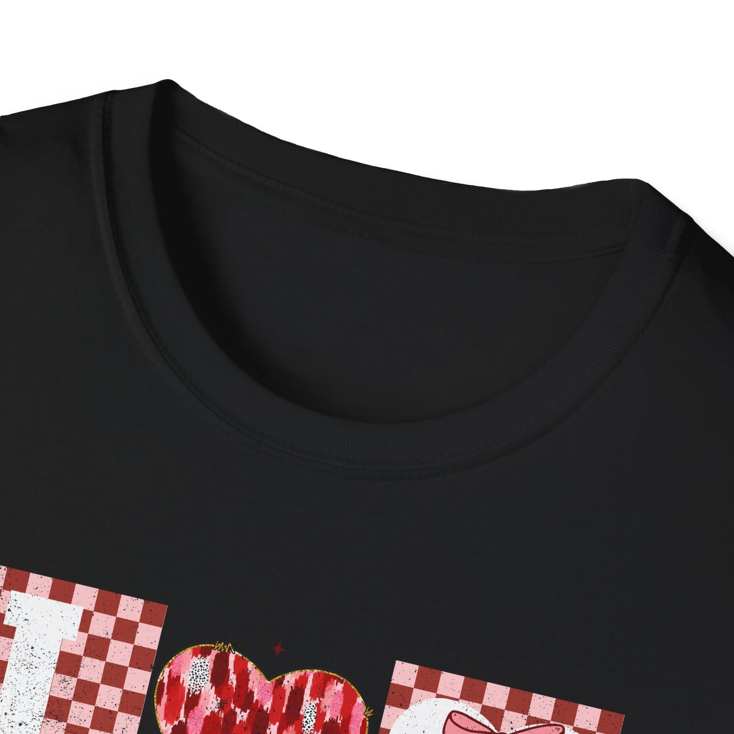 Chic "I Love You" Heart & Bow T-Shirt - Unique Distressed Checkered Design for Valentine's Day & Romantic Gifts for Her