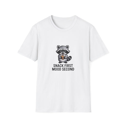 Adorable Raccoon Cookie Lover T-Shirt - Cute Animal & Snack Tee for Everyone - Irresistible Gift!