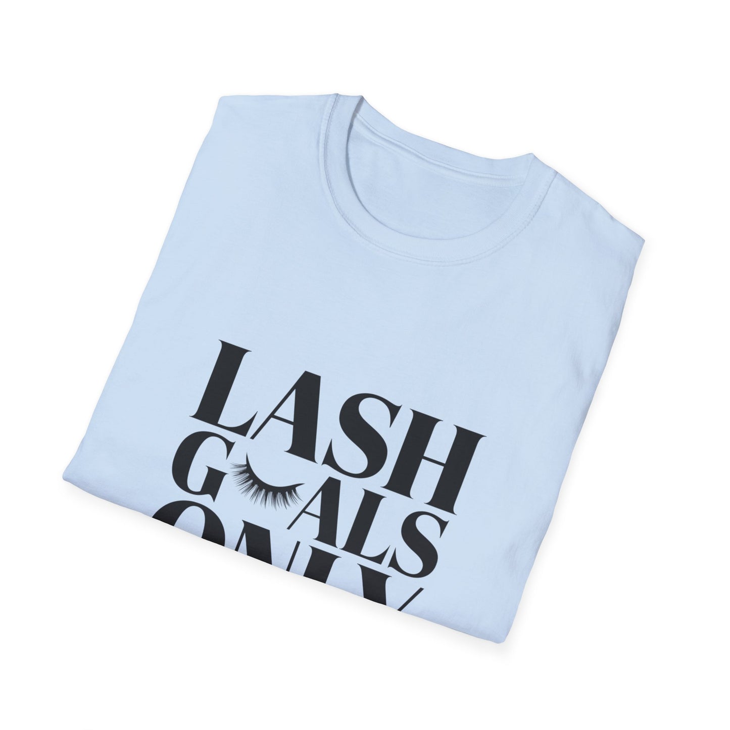 Stunning Lash Queen T-Shirt | Iridescent Eyelash Design Tee for Beauty Enthusiasts & Lash Techs